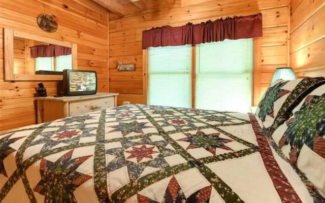 Honey Pot - Three Bedroom Cabin