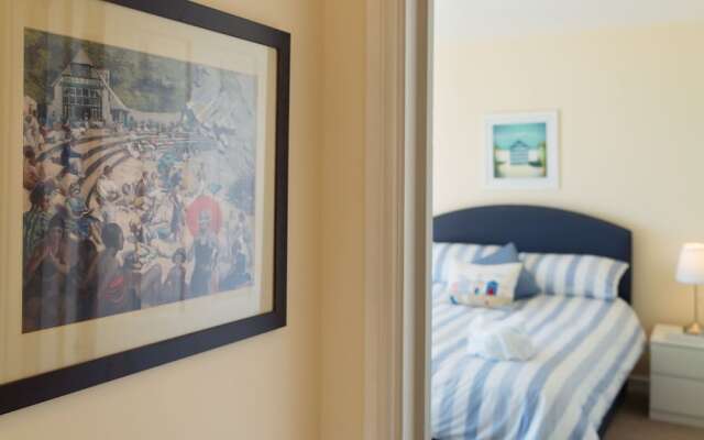 Beautiful Apartment in Torquay With Sea View