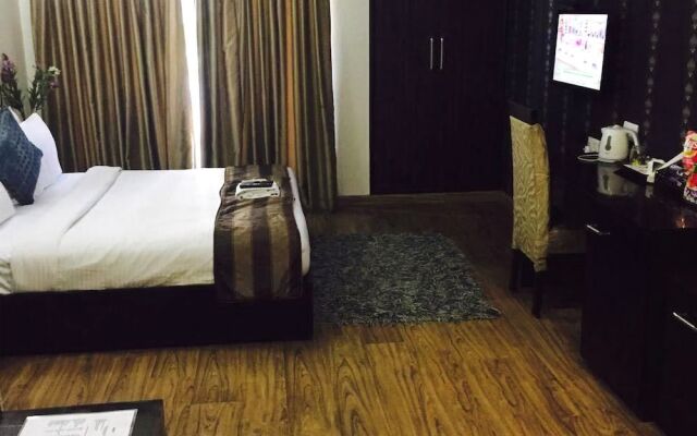 JK Rooms 143 Amazone Holiday Guest House