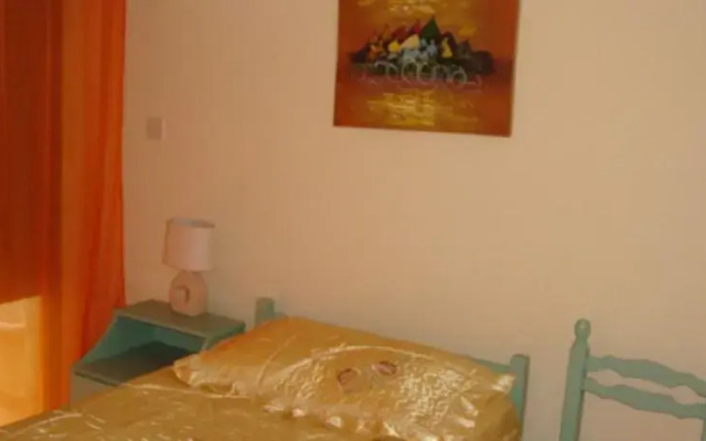 River Beach Apartment No. 202, Block B