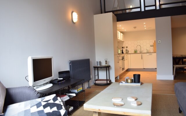 1 Bedroom Mezzanine Apartment In Stoke Newington