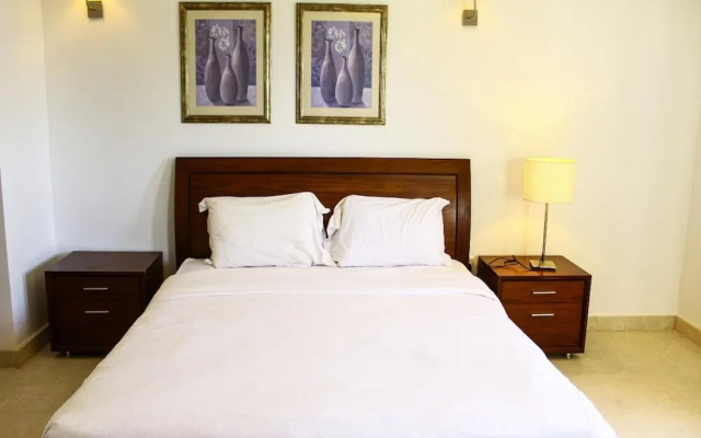 Elegant Marina View Escape