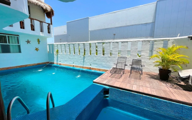 Marvelous Las Palmas Apartments Pool