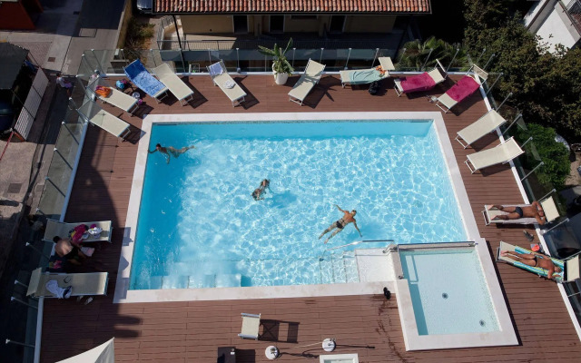 Hotel Tropical
