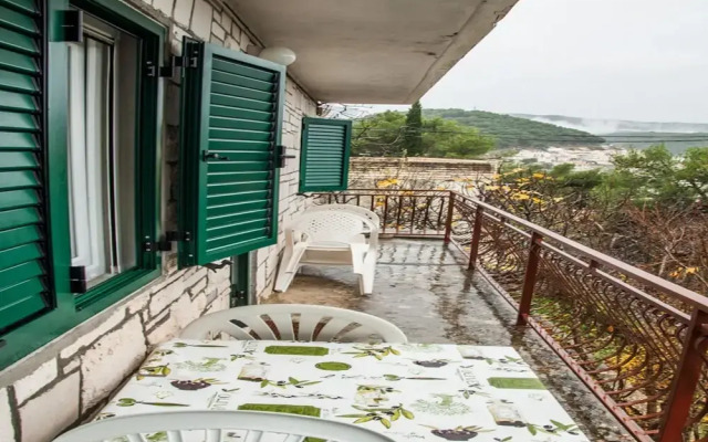 Hajdi - With Large Terrace - A1