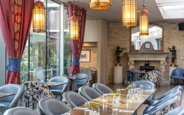 The Trinity City Hotel