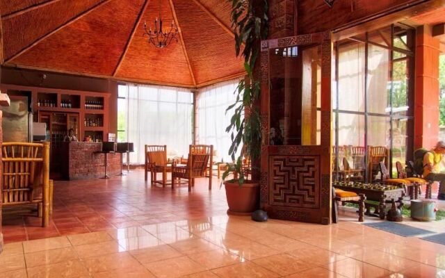 Lal Hotel and Spa