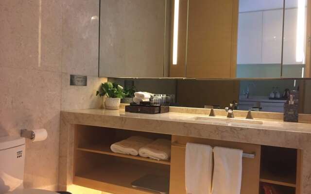 Poly World Trading Center Serviced Apartment