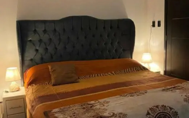 Depa Frente al aeropuerto 8huespedes 103