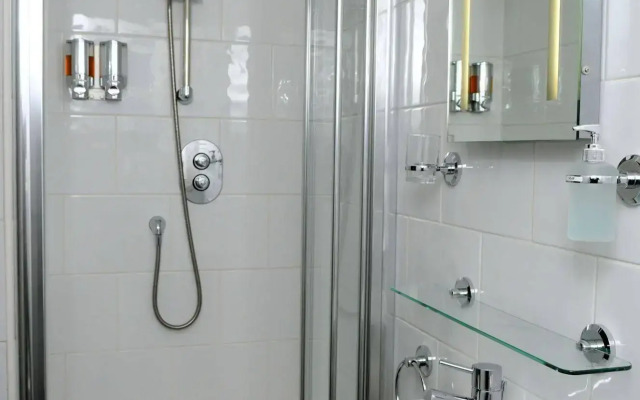 West End Hotel - Hostel