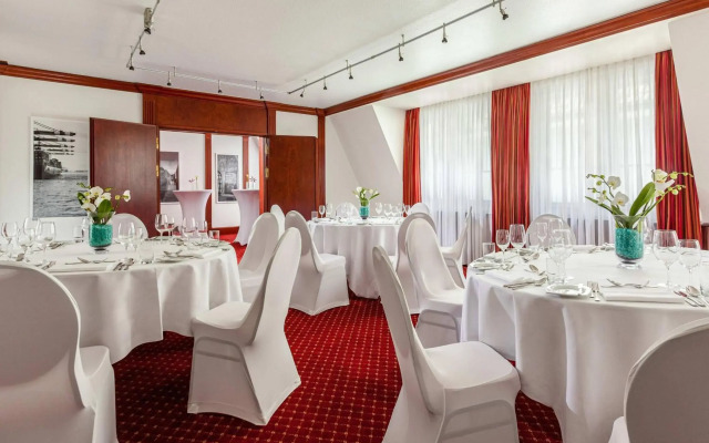 Courtyard by Marriott Hamburg Airport