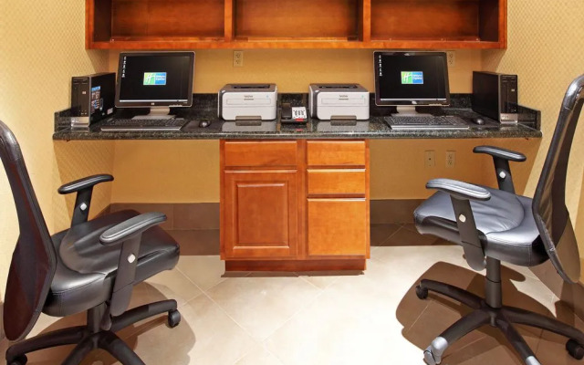 Hyatt House Bentoville / Rogers