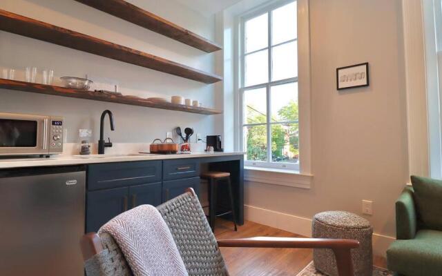 9 Suites at Prince Street Inn