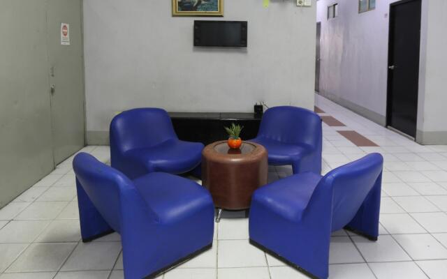 OYO 3865 Wisma Niaga