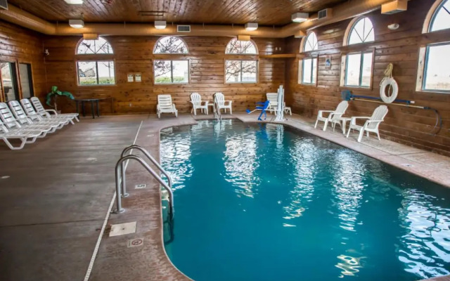 Quality Inn & Suites Loves Park near Rockford