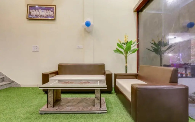 Hotel Sangam by OYO Rooms