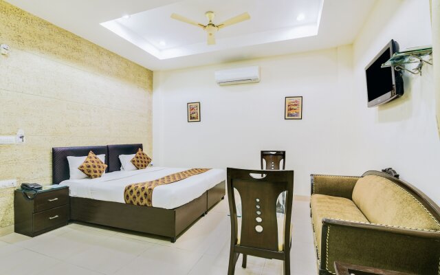 Cosy Grand @Chanakyapuri by The Cosy Hotels.