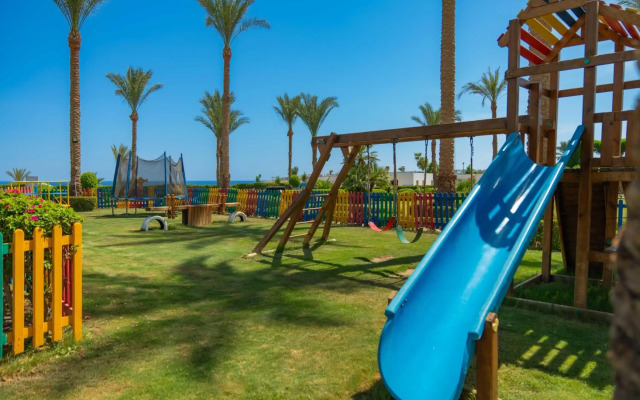 Grand Oasis Resort