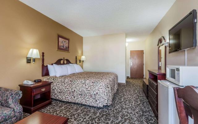 Days Inn by Wyndham LaPlace- New Orleans