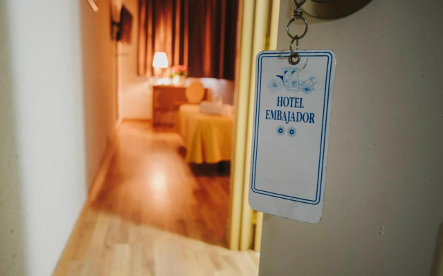 Hotel Embajador