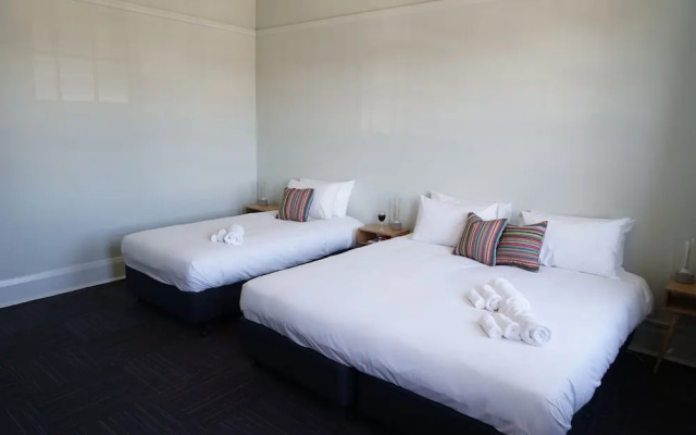 Rosehill Hotel