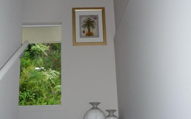 Plantation House Bed & Breakfast