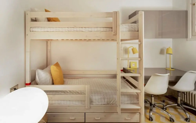 Artist Modernist 3-br Gem Next to Paseo de Gracia