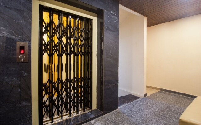 Itsy Hotels Yogeshwara Grand