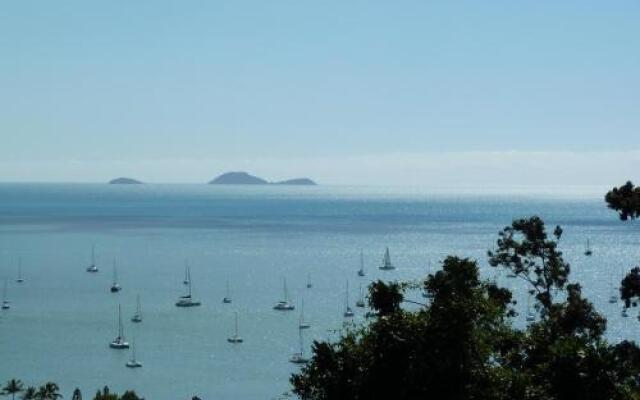 Oscar's View - Airlie Beach