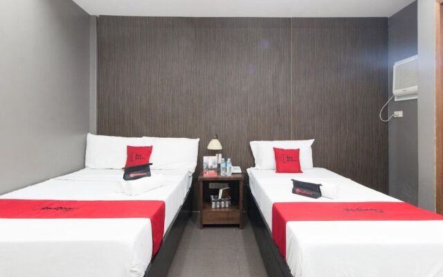 RedDoorz Plus near Laoag International Airport