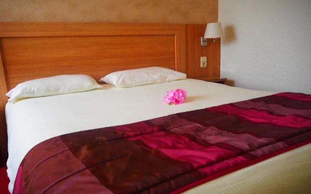 Brit Hotel Castres