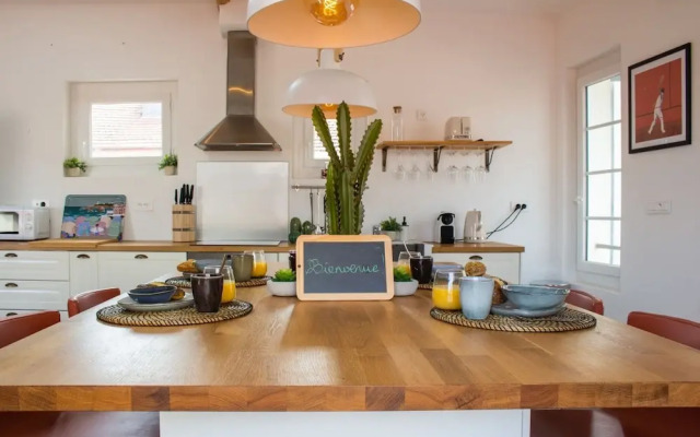 Ossuna Sunshine heart of Biarritz by GuestReady