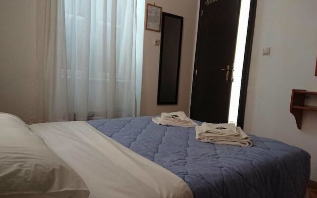 Maro Rooms
