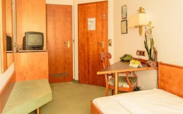 Hotel Holder