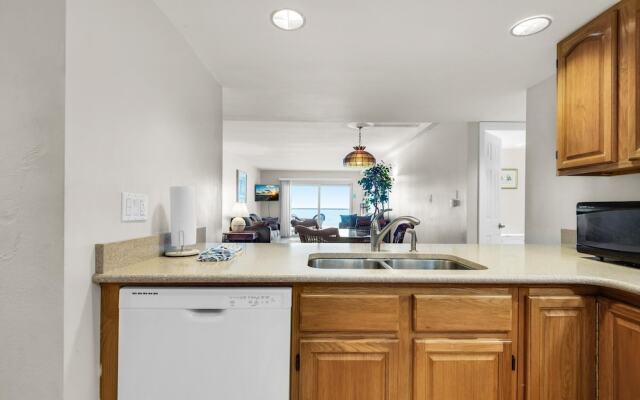 Regency Towers 405 West