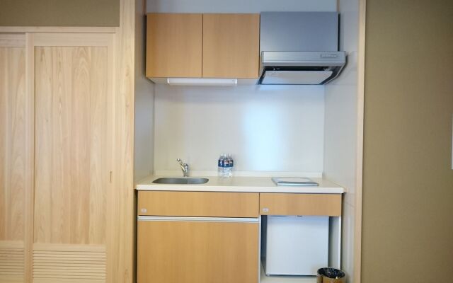 Sunrise Suites