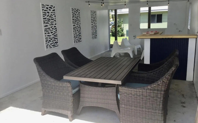 AMI Sand Dollar - 6403 B Holmes