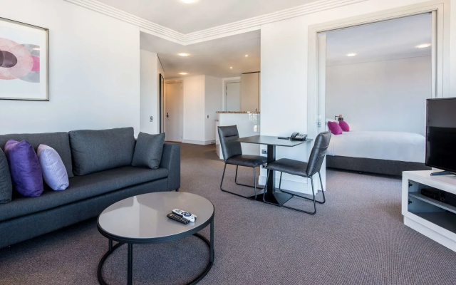 Avani Auckland Metropolis Residences