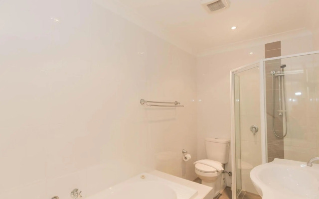 Northstar 1 of 17 Kirwan Close