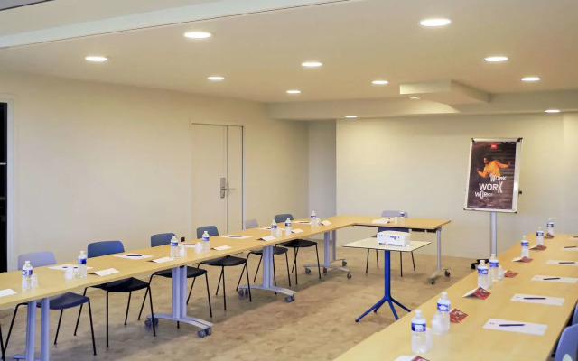 Ibis Lunel Petite Camargue