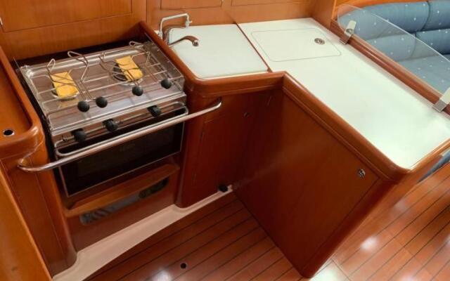 Boat in Badalona for up to 6 people