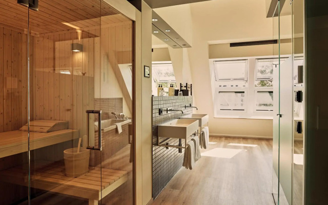 Schwabinger Wahrheit by Geisel