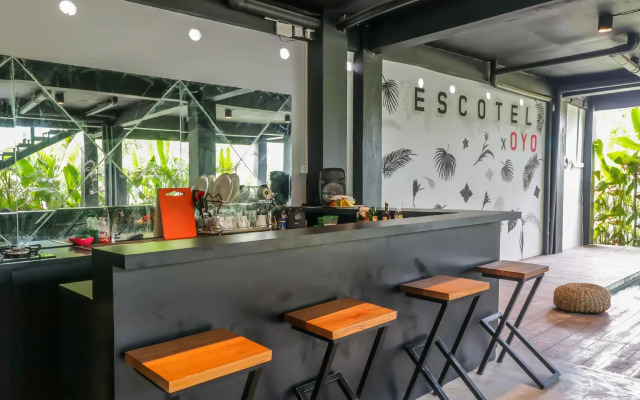 OYO 2136 Escotel Krisnantara
