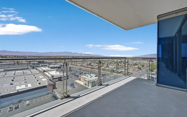 Palms Place Vacation Suites Collection