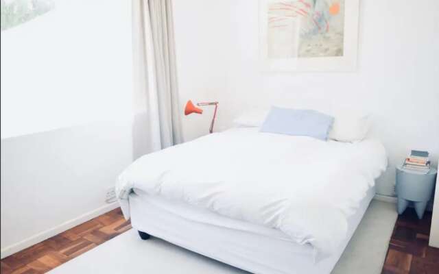 Cozy 1 Bedroom Apartment in Oranjezicht