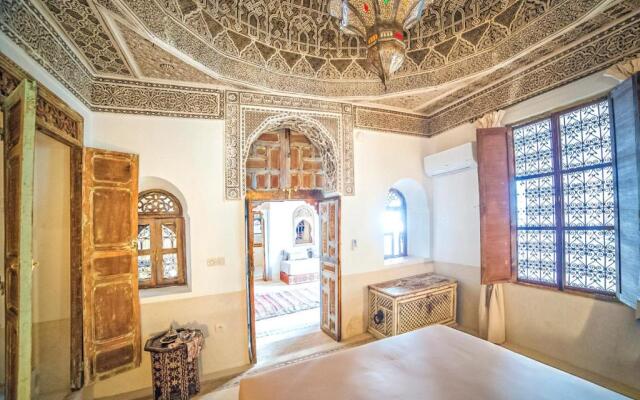 Marrakesh Villa Sleeps 14 with Pool