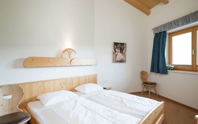 Charming Apartment in Saalbach-hinterglemm Near Ski Lift