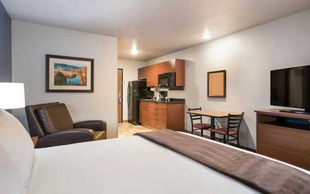 My Place Hotel - Salt Lake City I-215/West Valley City, UT