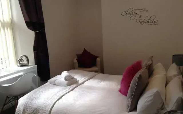 Mode Apartments - Urquhart Court