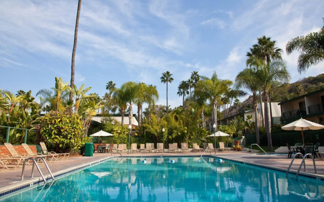 Legacy Resort Hotel & Spa